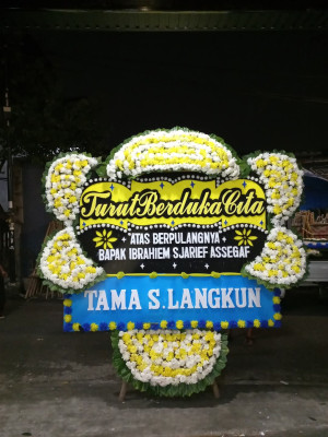 Papan Bunga Duka di Nanga Tayap